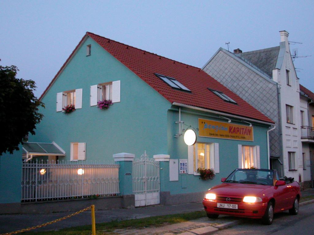 Penzion Kapitan Jindrichuv Hradec Exterior foto